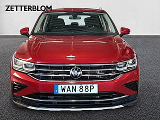 SUV Volkswagen Tiguan 5 av 17