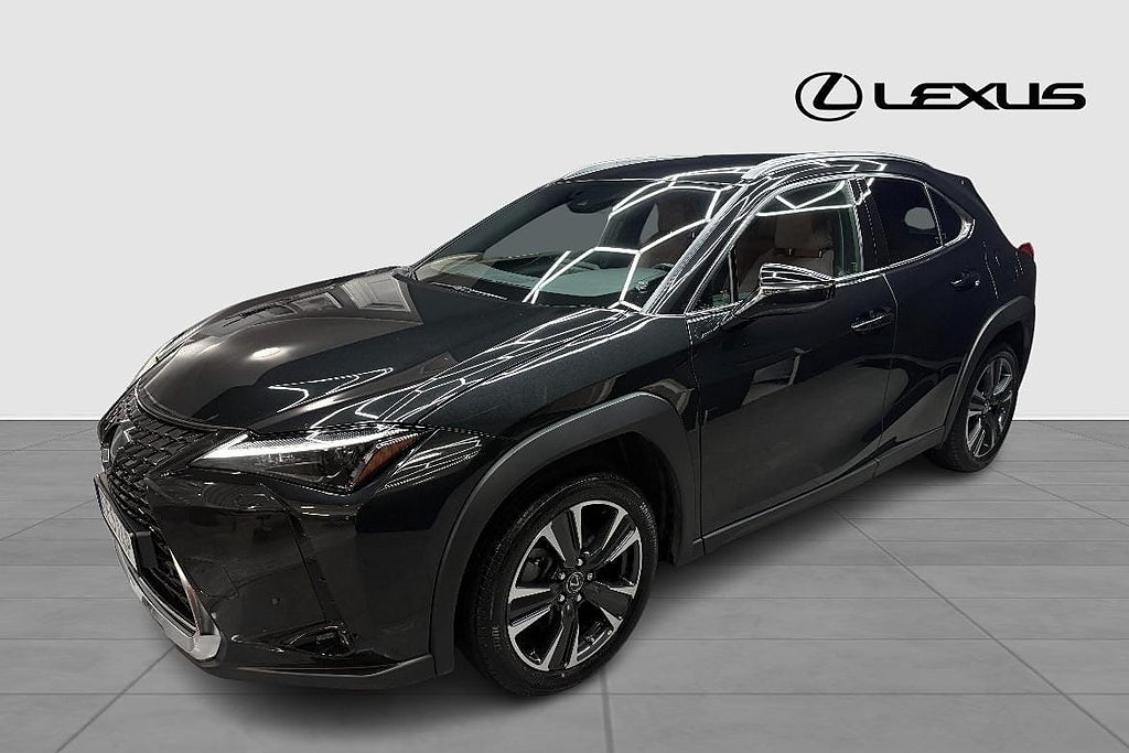 Lexus UX 250H PREMIUM AWD TEKNIKPAKET V-HJUL