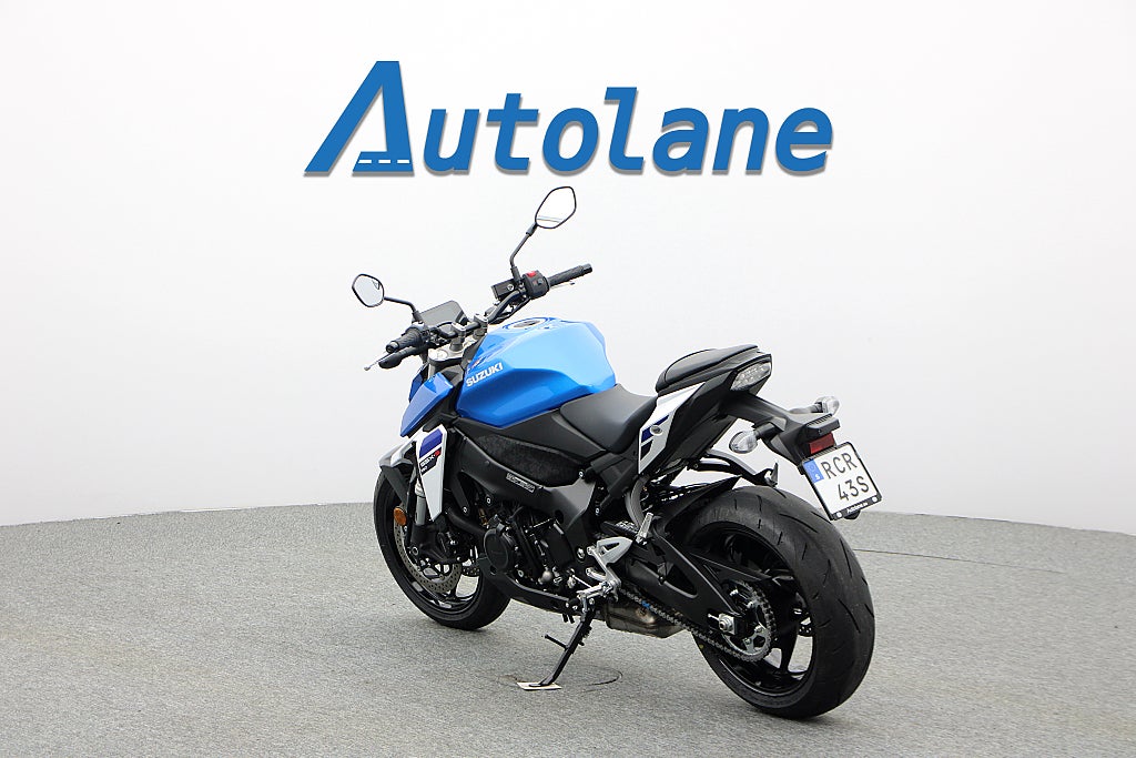 Suzuki GSX-S950