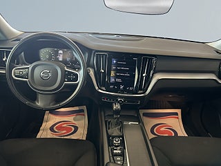 Volvo V60 Cross Country D4 AWD Momentum S&V-hjul/Kamera/Carplay/Handsfree/Dvärm