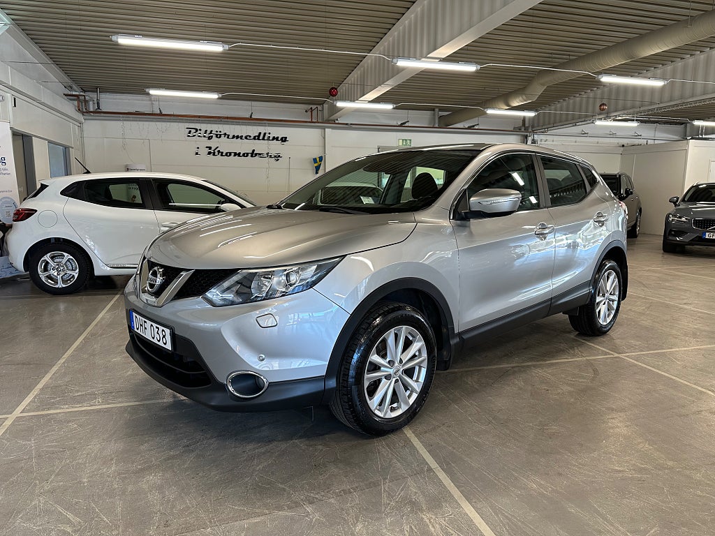 Nissan Qashqai 1.6 dCi Dragkrok 1-Ägare Backkamera Navigation Lanekeep