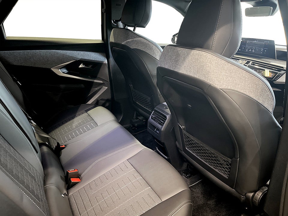 Bild på Peugeot 3008 GT Hybrid 145hk Aut B-KAMERA CARPLAY