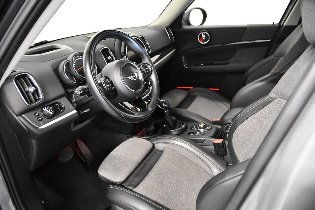 MINI Countryman 2018 - miniatyr 9