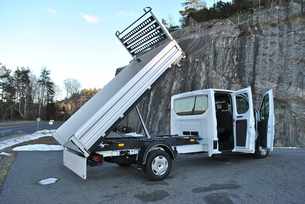 Ford Transit 7-Sits D-Hytt med 3-Vägs Tippflak 