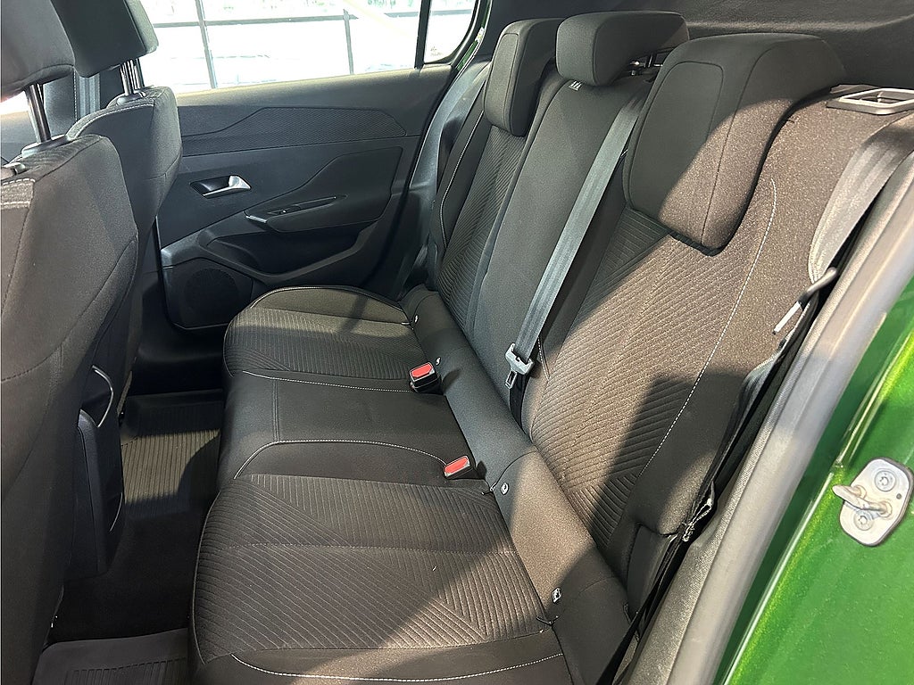 Bild på Peugeot 308 5D Active Pack 1.2 PT 130hk - CARPLAY,FARTHÅLLARE