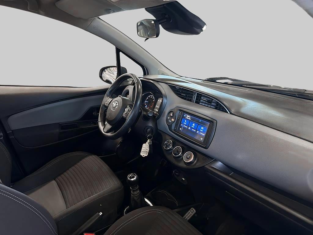 Toyota Yaris 2019 - miniatyr 6