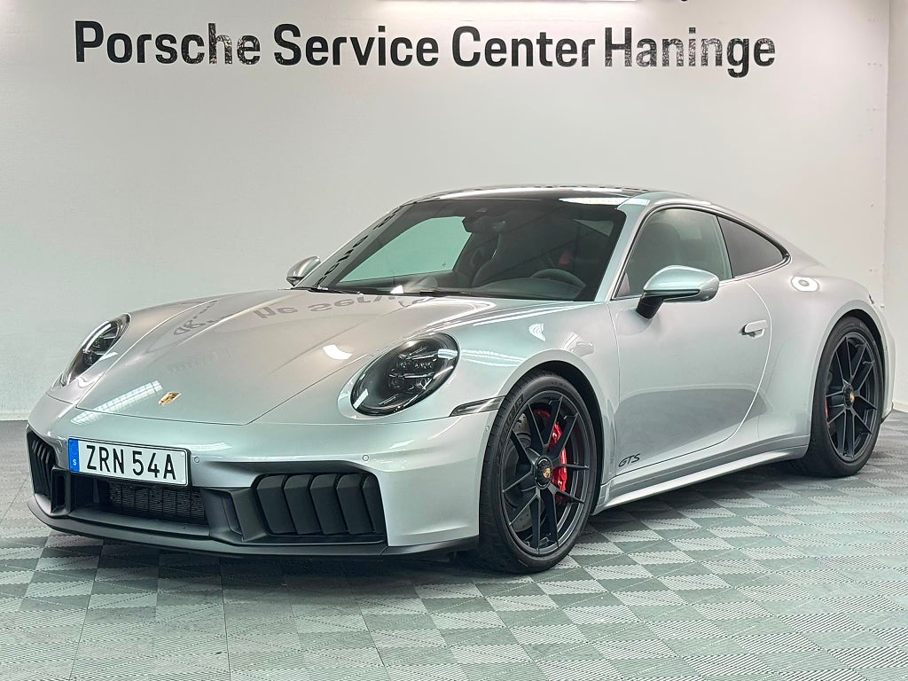 Porsche 911 992.2 Carrera GTS