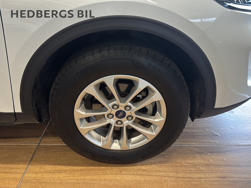 Ford Kuga Titanium Plug-In Hybrid 224HK thumbnail