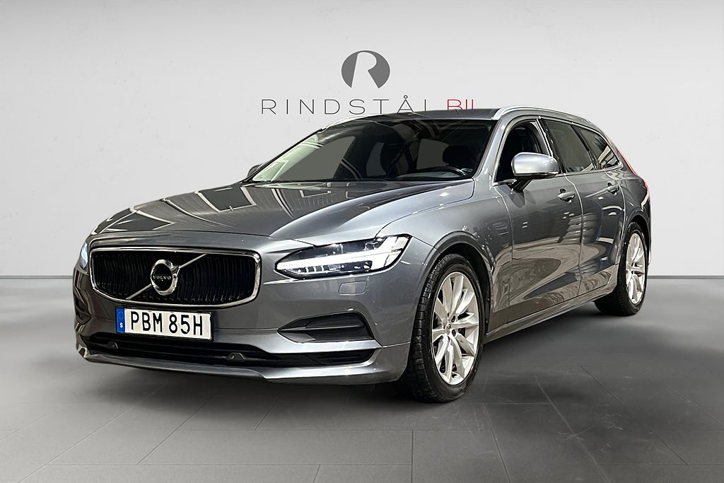 Volvo V90 D4 190 HK AWD MOMENTUM DRAG VOC PDC D-VÄRM 18"