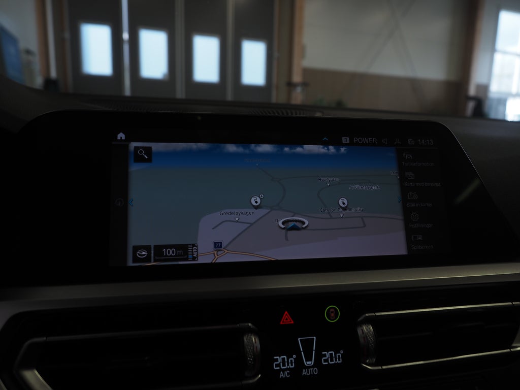 BMW 330e Plug-in Touring 292hk Sport Line | Drag | Navi |
