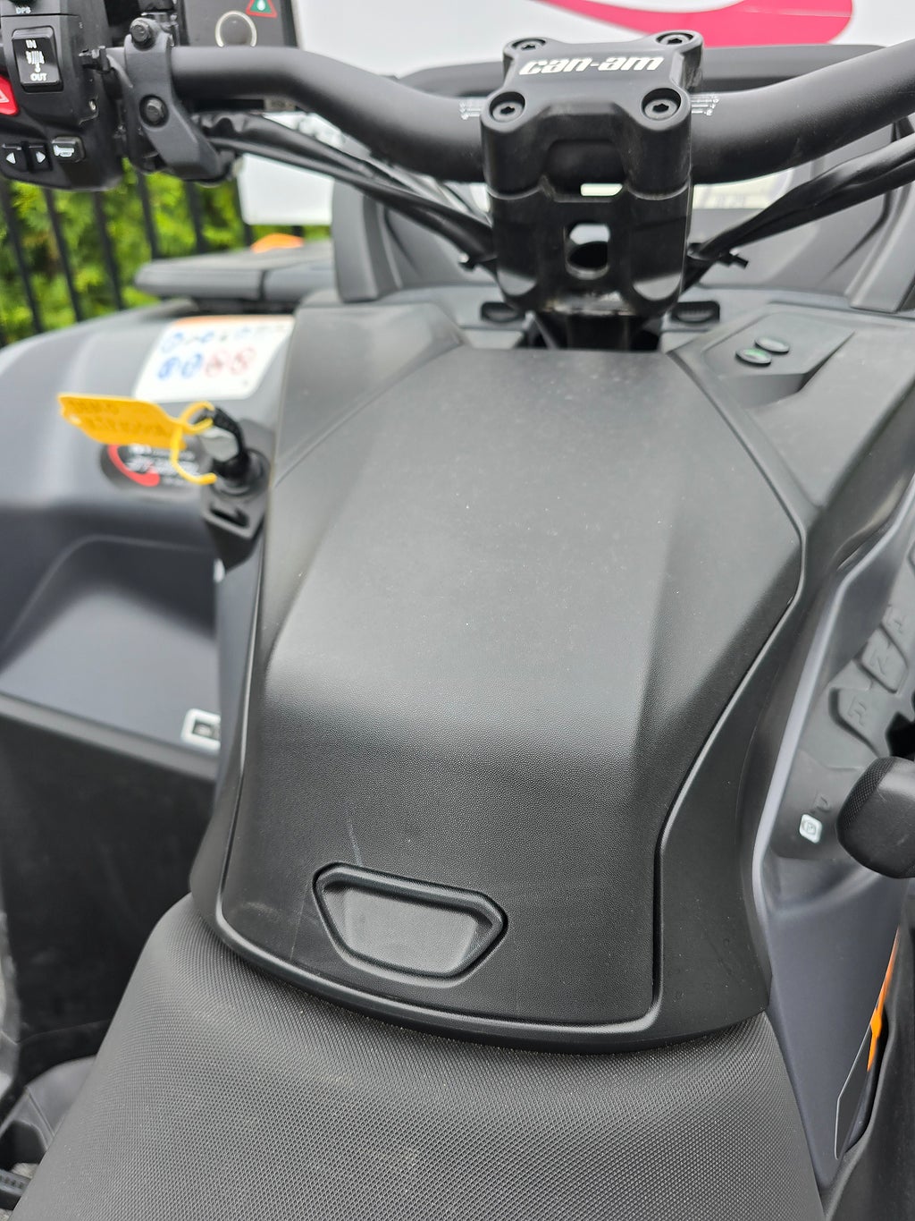 Can-Am Outlander XT-P 1000R Traktor B 