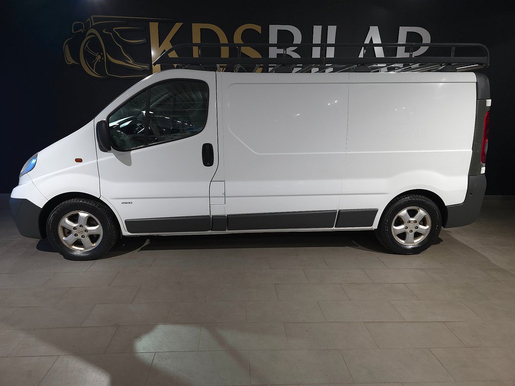 Opel Vivaro 2.0 CDTI 115hk Lång Skåpbil 2.9t | 3-Sits | Drag