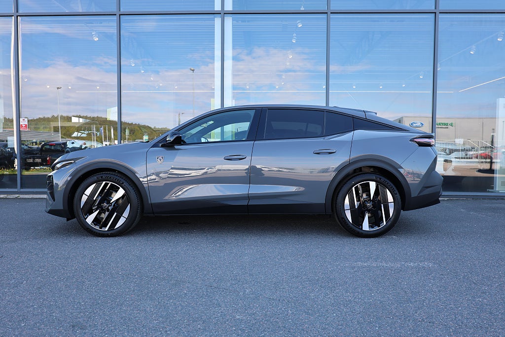 Peugeot 408 EDITION Hybrid 145hk Aut Massage 360 kamera Navigation
