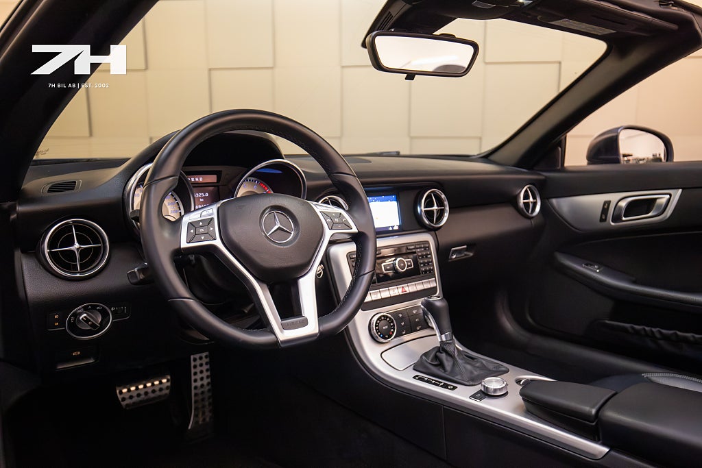 Mercedes-Benz SLK200 200 / Airscar / Massage / Läder / Nyservad