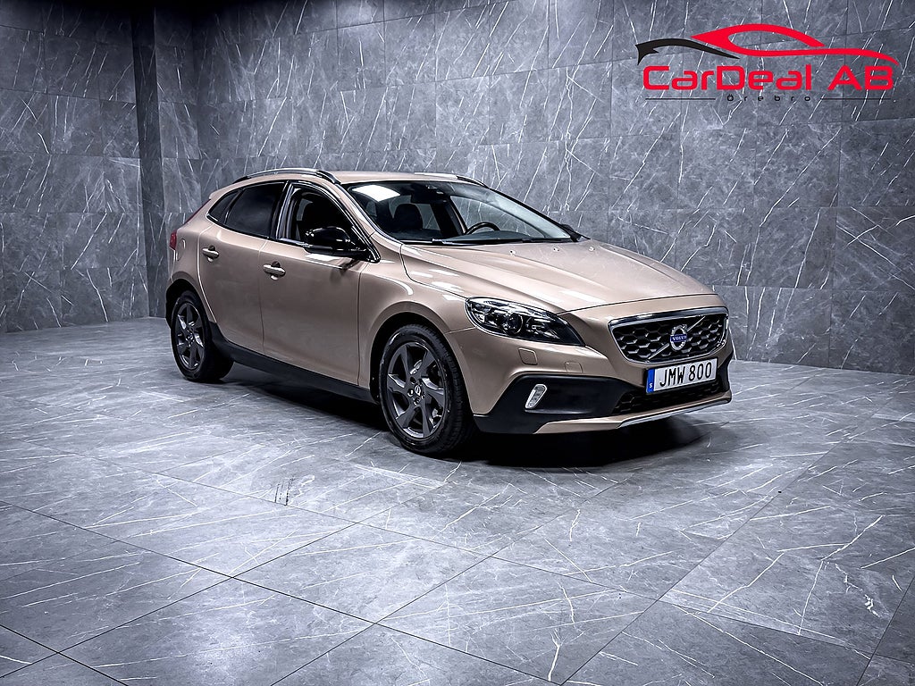Volvo V40 Cross Country D2 115hk Summum Värmare Läder Minnesstol förare Drag