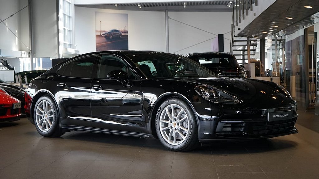 Porsche Panamera 4 E-Hybrid