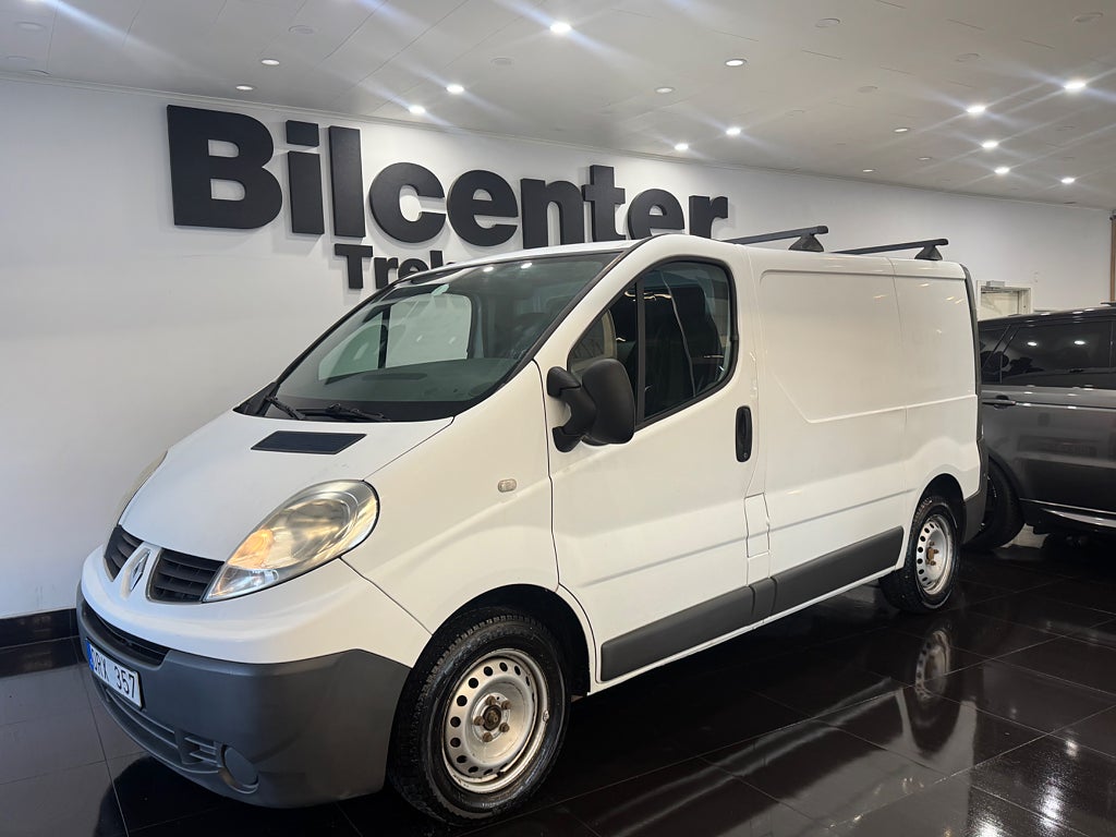 Renault trafic Skåpbil 2.7t 2.0 dCi Euro 4 Dragkrok