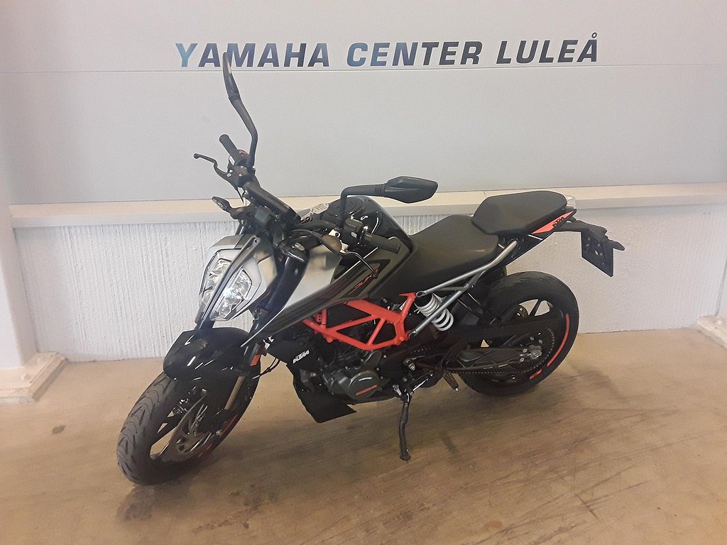 KTM DUKE 125