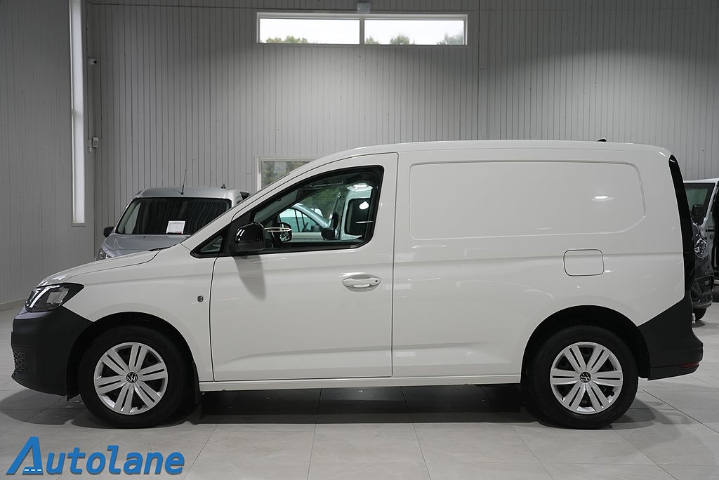 Volkswagen Caddy Cargo 2.0 TDI BMT Värmare,Dragkrok,Kamera,Carplay 122hk