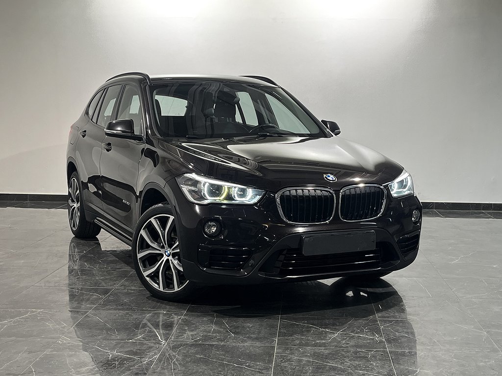 BMW X1 X-DRIVE 20i AUTOMAT SPORTLINE NAVIGATION DRAGKROK 