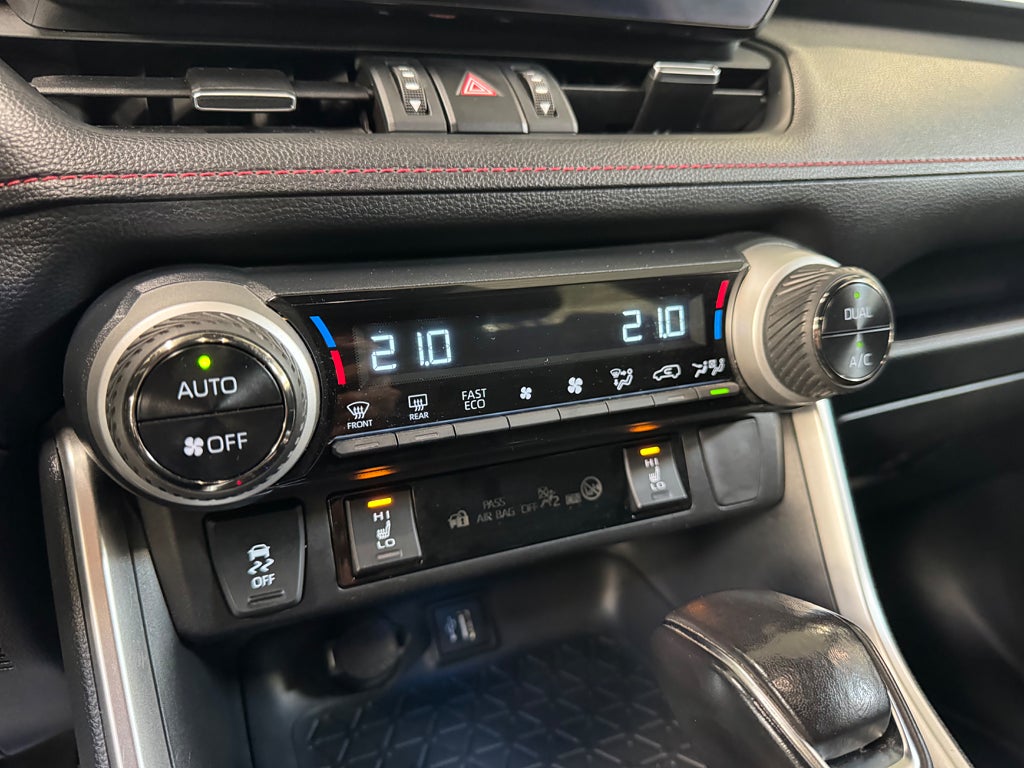 Toyota RAV4 2023 - miniatyr 17