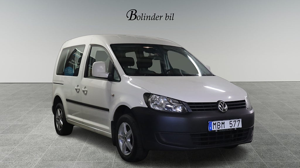 Volkswagen Caddy 1.6 TDI DPF 5-SITS KAMREMBYTT BESIKTAD HEMLEV AUTOMAT