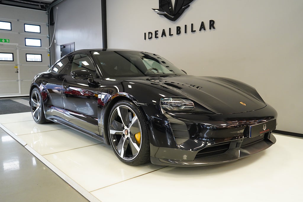 Porsche Taycan Turbo S Direct Drive/ic