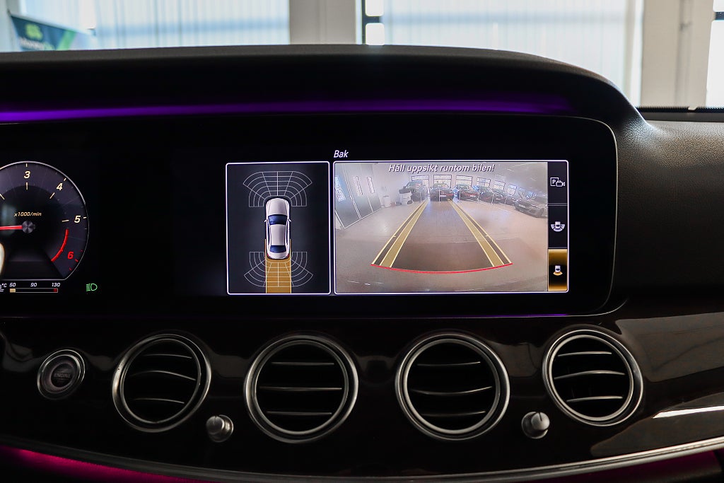 Mercedes-Benz E 220 d 4MATIC Widescreen Burmester Night Värmare Navi