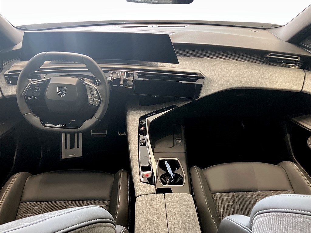 Bild på Peugeot 5008 GT Hybrid 145hk Aut - NYA VINTERHJUL INGÅR!