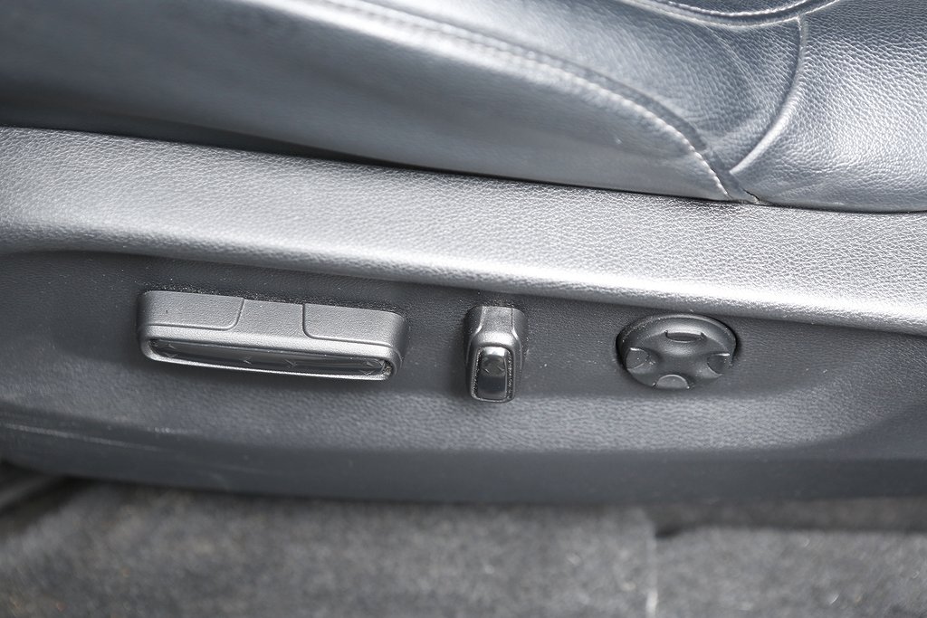 Honda CR-V Hybrid 215hk E-CVT Executive AWD Navi Pano Skinn 2020