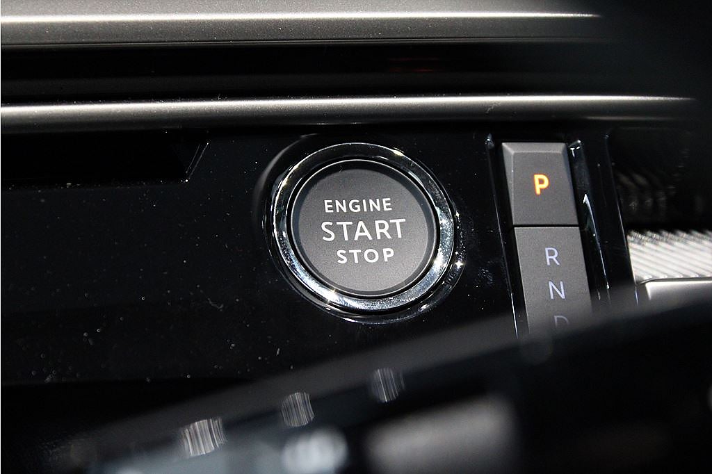 Bild på Peugeot 3008 Hybrid GT Aut - DEMO