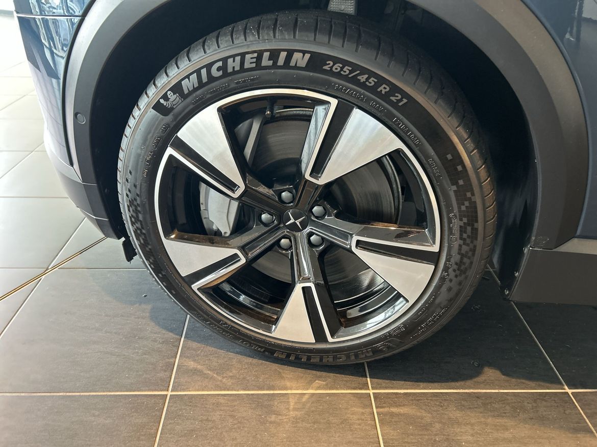 Polestar 3 Long Range 2025, bild 9/10