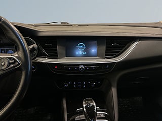 Opel Insignia Sports Tourer 1.6 S&V-däck/Drag/Psens/MoK/Rattvärme – bild 11
