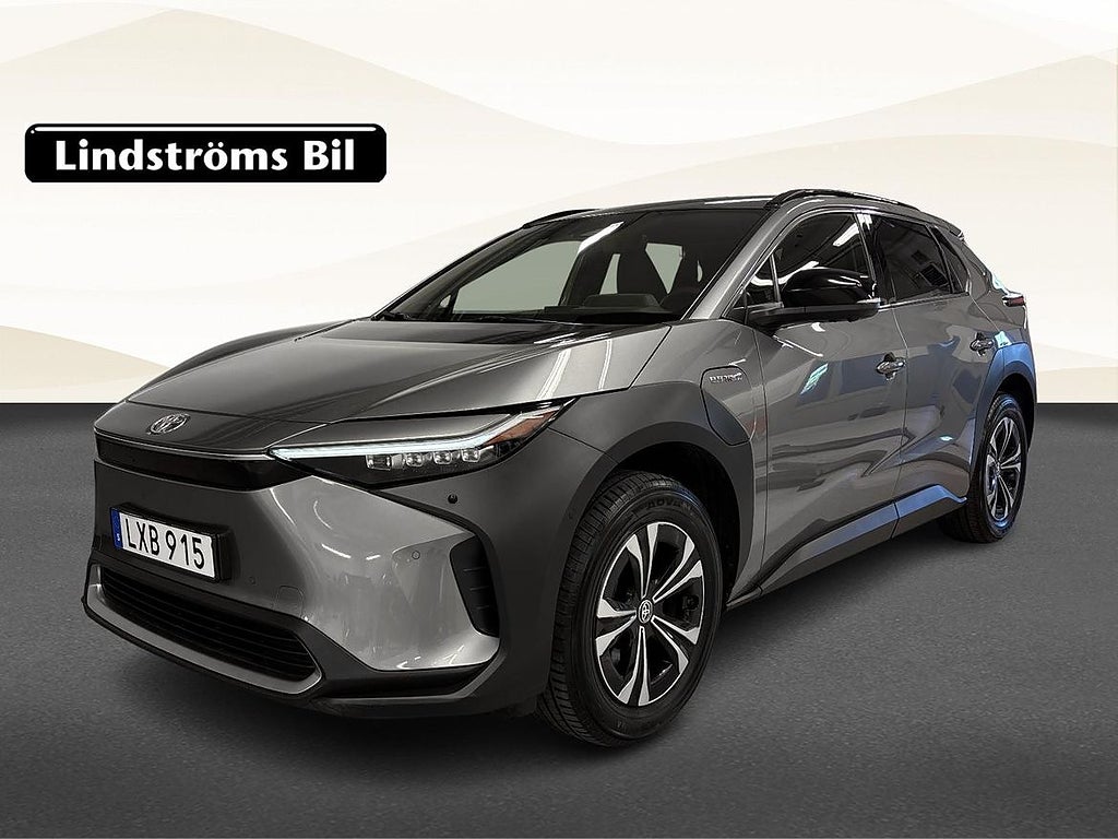 Toyota bZ4X AWD Executive 71.4kWh 217hk S&V-Hjul Moms