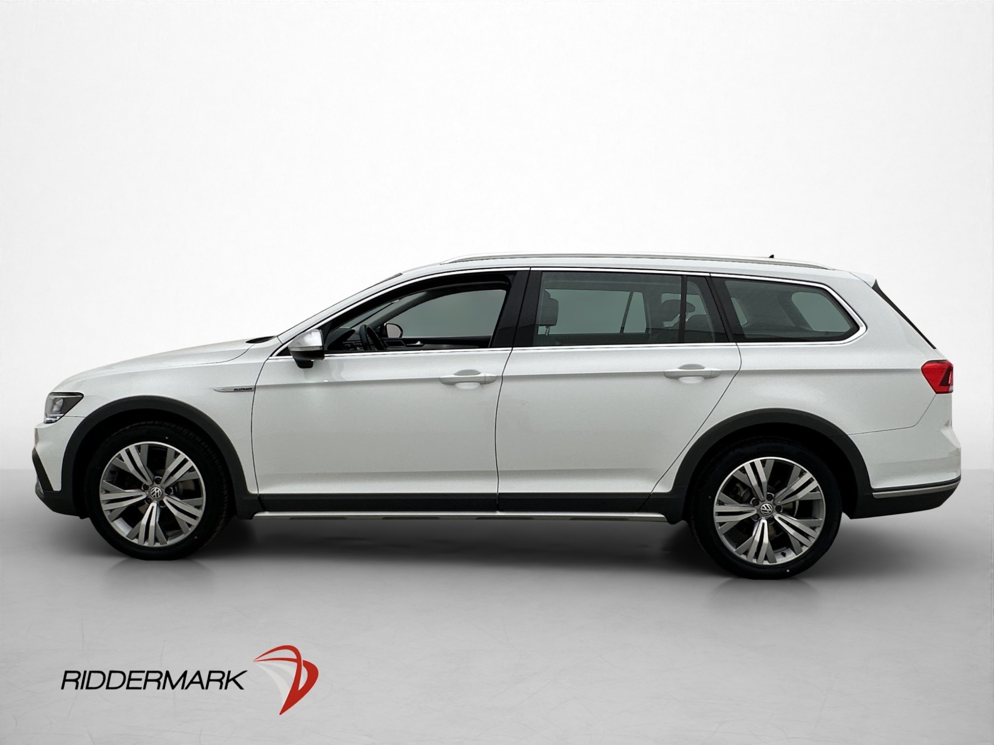 Volkswagen Passat 2020, kuva 5/10