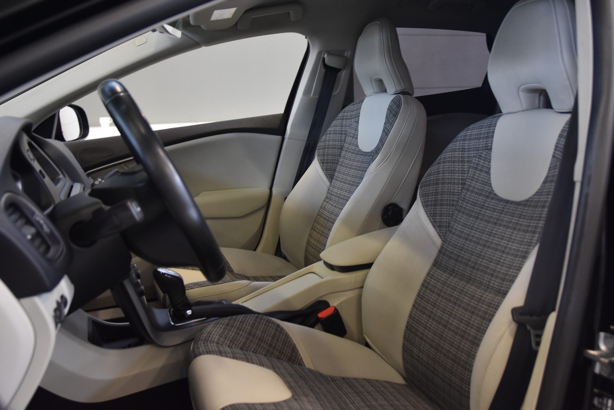 Volvo V40 T2 Geartronic Kinetic Euro 6 2017, bild 7/41