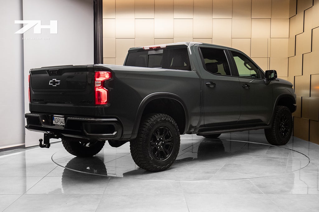 Chevrolet Silverado ZR2 1500 Crew Cab 3.0 Duramax / BOSE / HuD /Taklucka