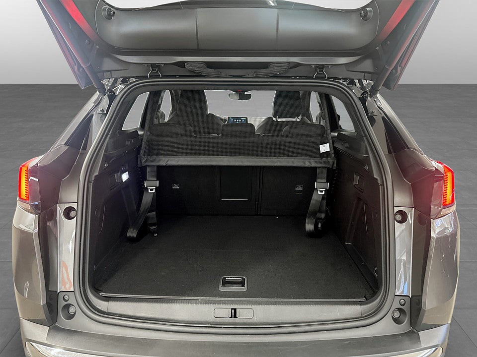 Bild på Peugeot 3008 GT Hybrid4 PHEV 300hk Aut 4WD B-KAMERA DRAG