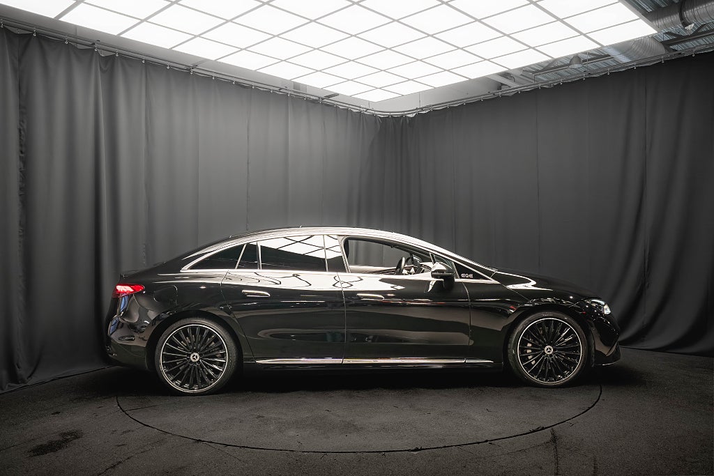 Mercedes-Benz EQE 350+ AMG PANO LUFT 21' BUR BAKAXELSTYRNING DRAG MOMS