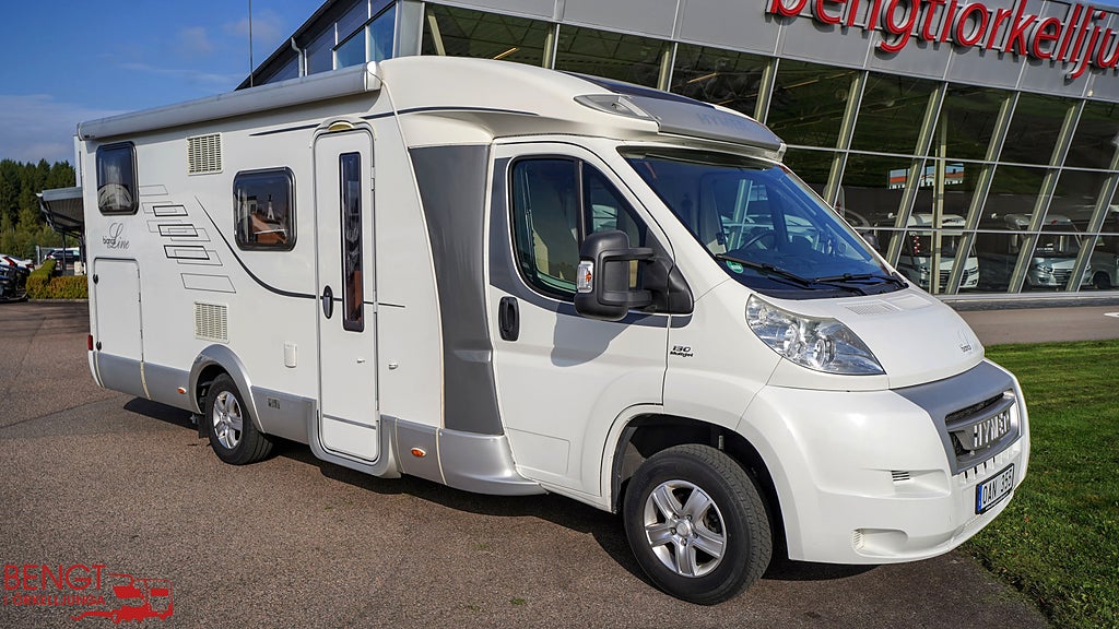 Hymer T 674 CL BIANCO-LINE | Långbäddar | Dragkrok I KAMPANJ