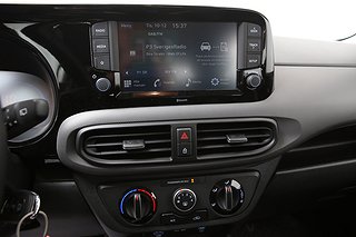 Halvkombi Hyundai i10 17 av 19