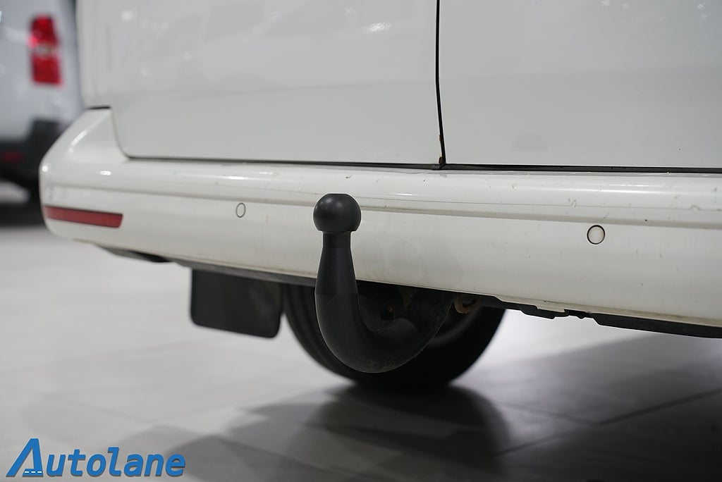 Volkswagen Transporter T30 2.0 TDI BMT Inredning,Drag,Värmare,GPS, 3-sits