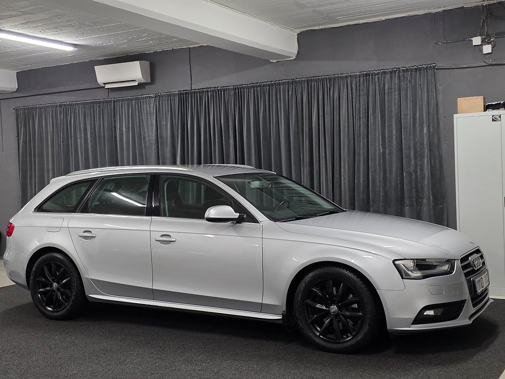 Audi A4 Avant 2.0 TDI DPF Euro 5 Lågmilad Ny servad Ny kamrem