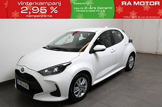 Halvkombi Toyota Yaris 1 av 24