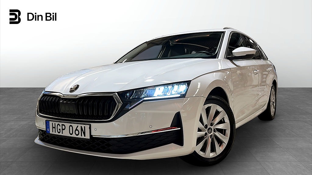 Skoda Octavia Combi Selection m-HEV DSG / Drag & Värmare