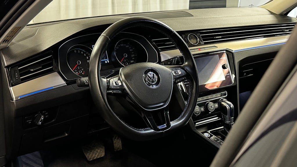 Volkswagen Passat Variant GTE 1.4 TSI Aut Adpt-fart B-kamera Drag Värmare bild 15