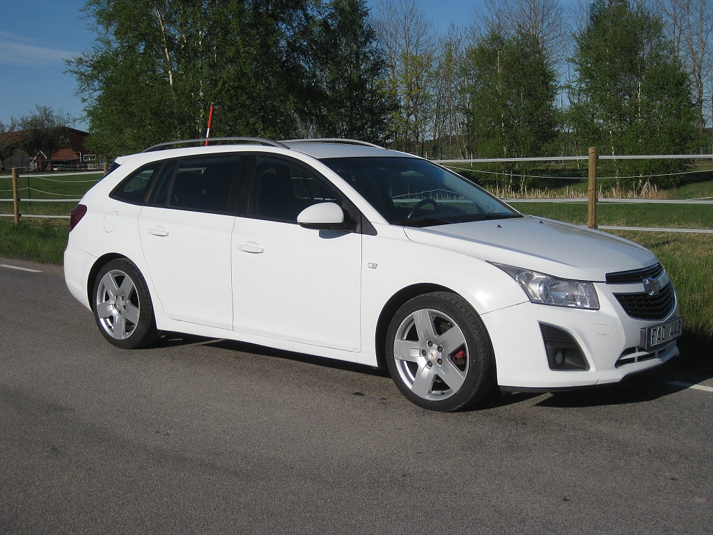 Chevrolet Cruze Kombi 1.7 TD VCDi Euro 5 nyserv
