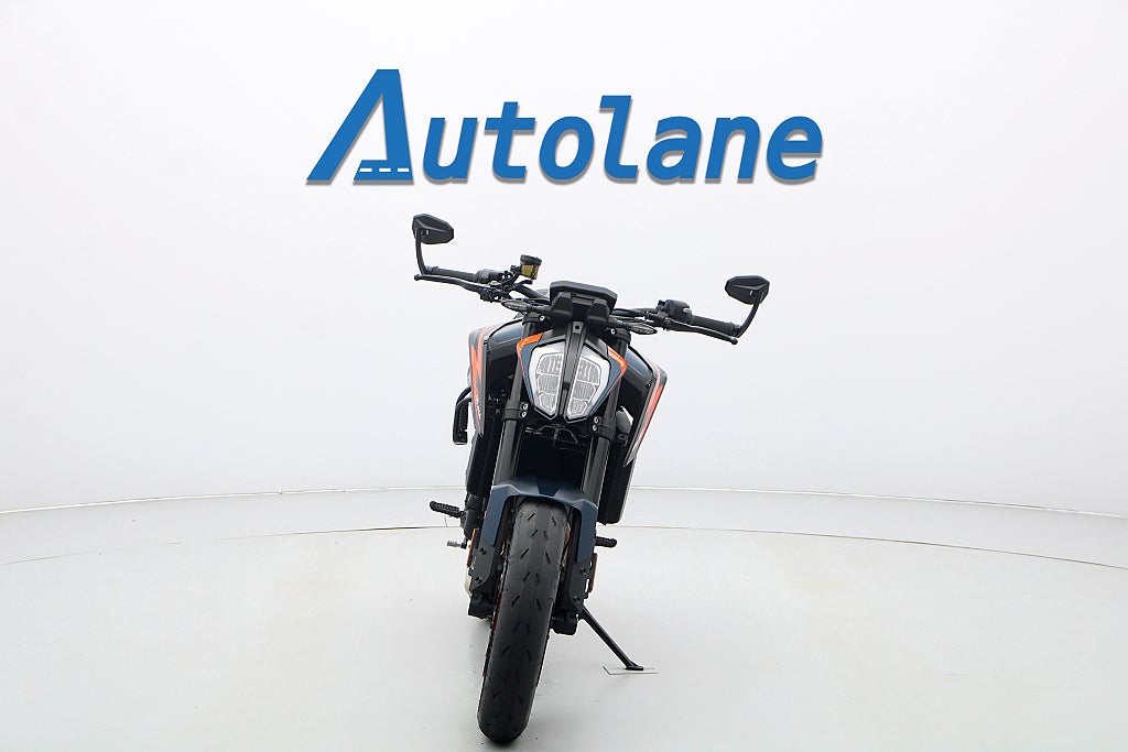 KTM 890 Duke R Sc-Project ** FRI HEMKÖRNING