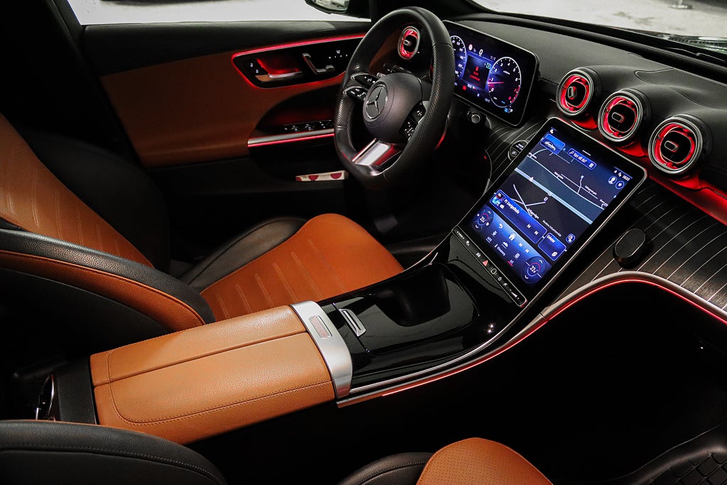 Mercedes-Benz C 200 4Matic AMG Line Premium Panorama Burmester 204hk