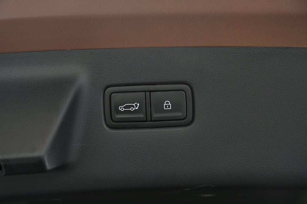 Hyundai Santa Fe PHEV AWD Calligraphy Line 7-sitsig | 252HK | Moms 2025